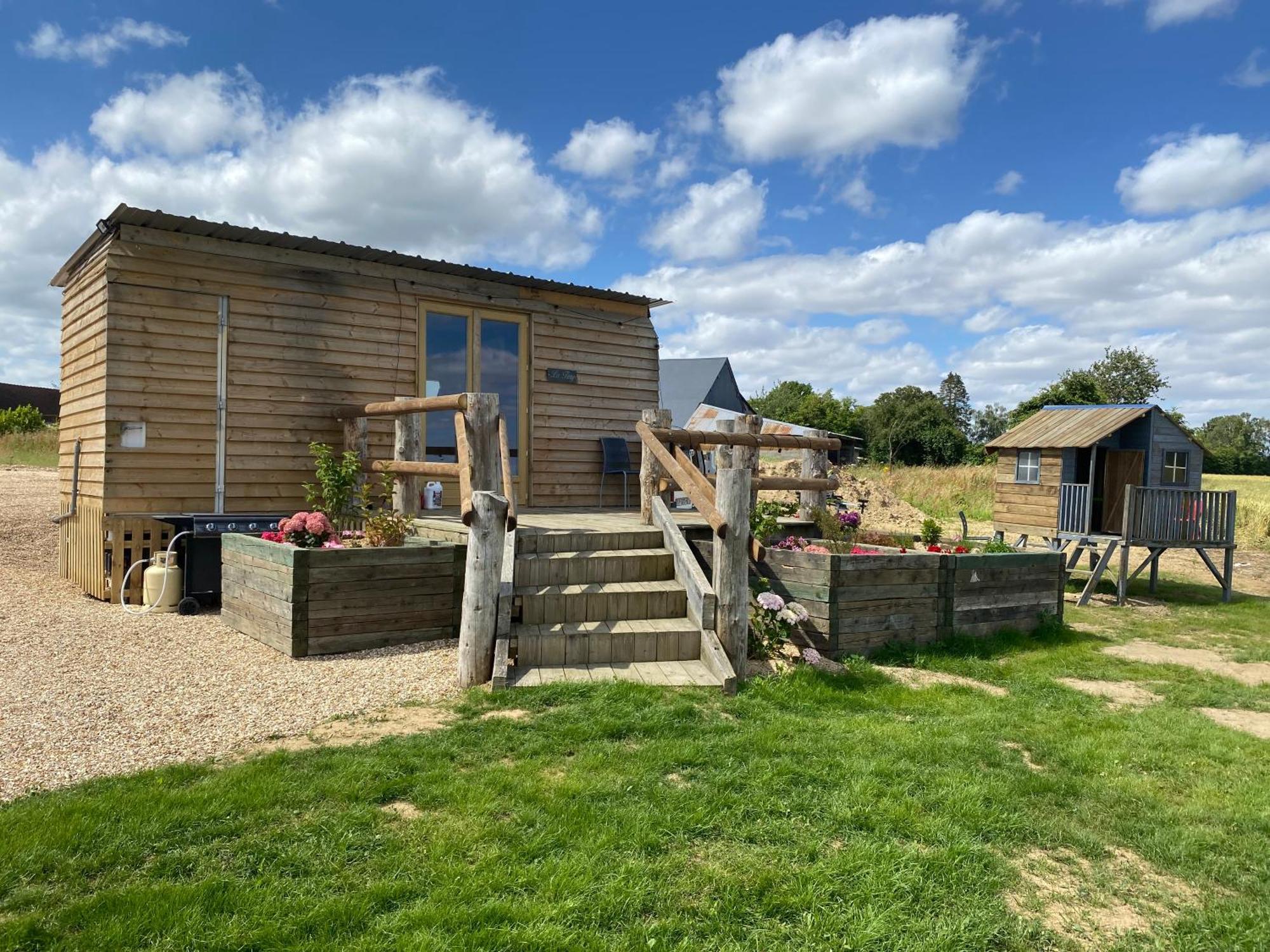 Tiny House Guest House Digny Bagian luar foto