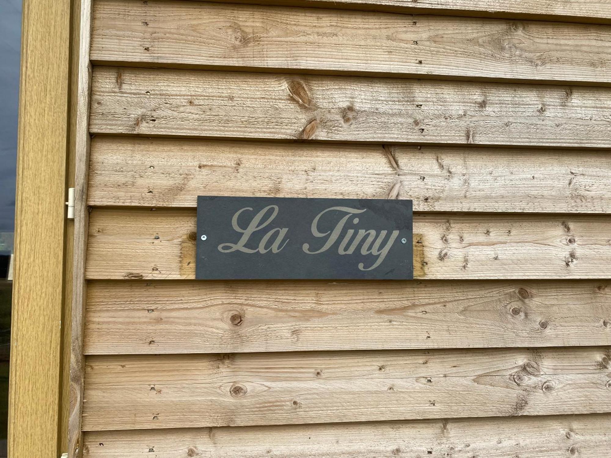 Tiny House Guest House Digny Bagian luar foto